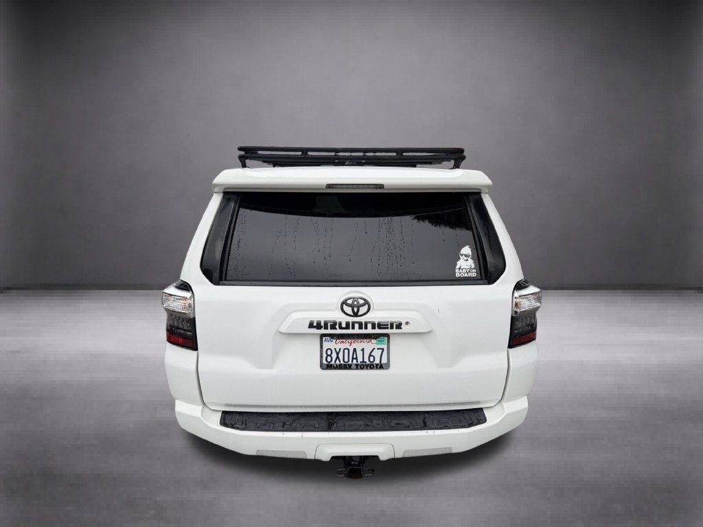 Used 2015 Toyota 4Runner SR5 AWD/4WD image 13
