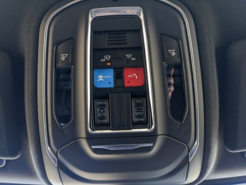 New 2025 Jeep Grand Cherokee L Laredo image 58