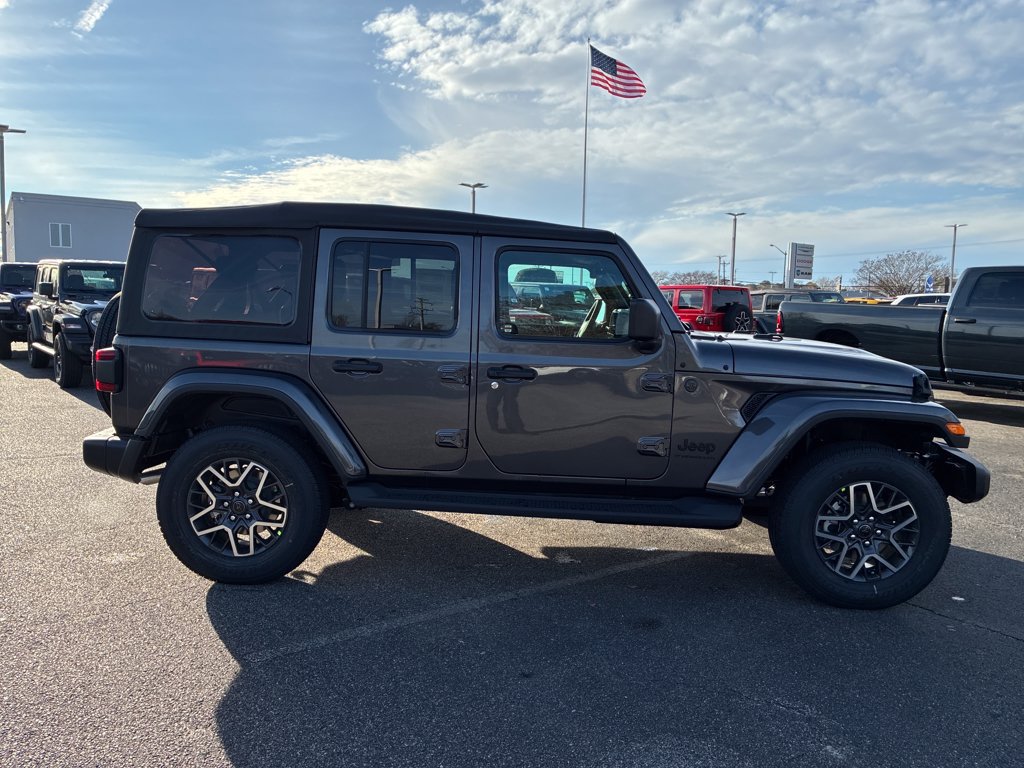 New 2026 Jeep Wrangler Unlimited Sahara AWD/4WD image 7