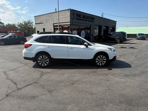 Used 2016 Subaru Outback 2.5i Limited AWD/4WD image 17