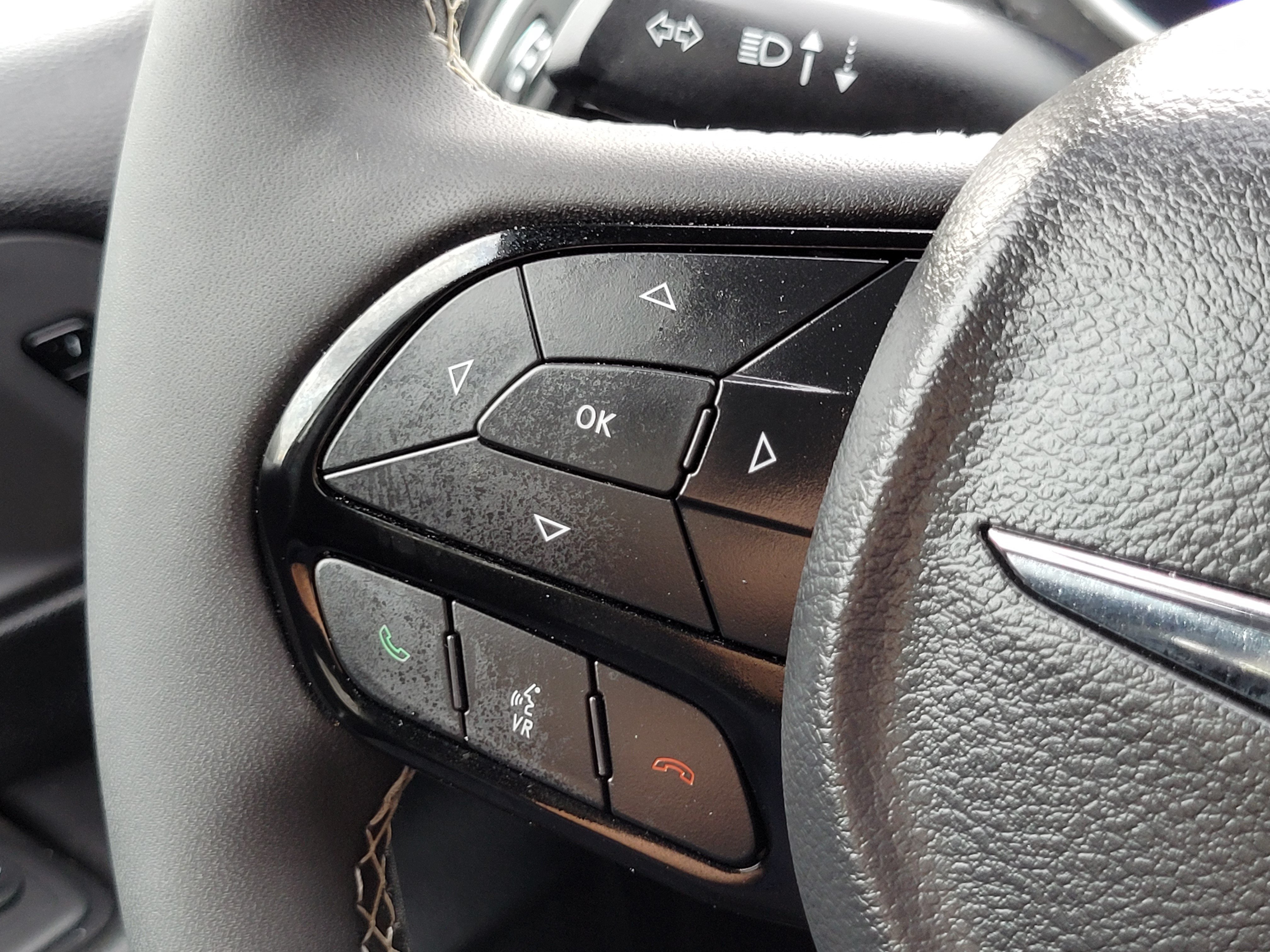 Used 2026 Chrysler Pacifica Select w/ S Appearance Package FWD image 11