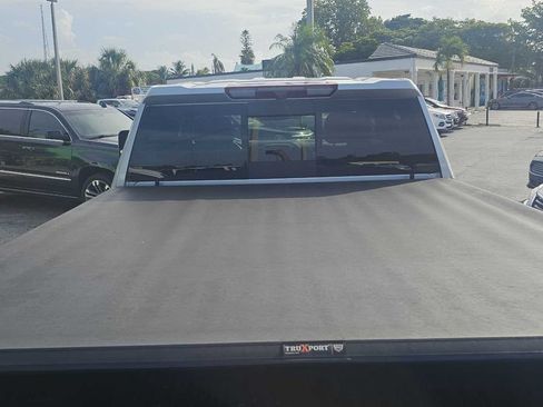 Used 2023 GMC Sierra 2500 Denali AWD/4WD image 9