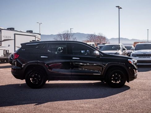 Used 2020 GMC Terrain SLE image 8