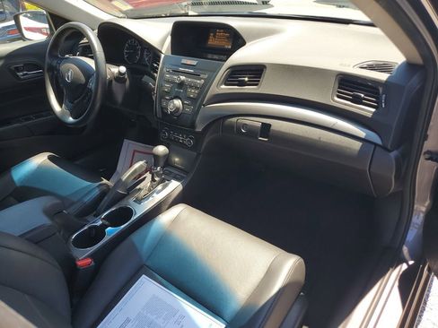 Used 2015 Acura ILX w/ Premium Package FWD image 4