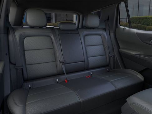 New 2025 Chevrolet Equinox LT w/ Convenience Package II image 17