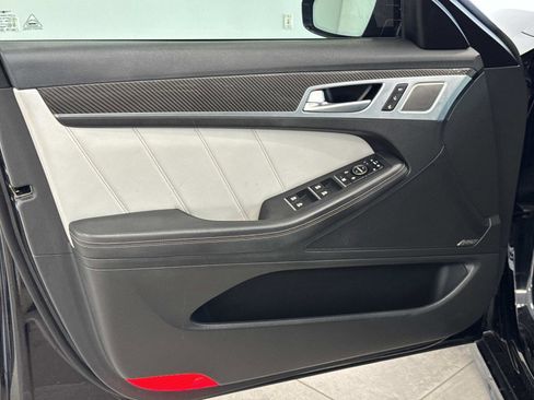 Used 2020 Genesis G80 3.3T Sport RWD image 11