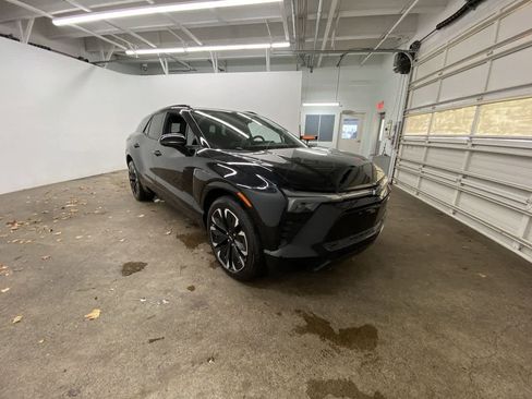 Used 2024 Chevrolet Blazer EV RS image 8