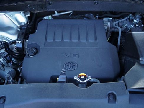 Used 2015 Toyota Highlander XLE FWD image 37