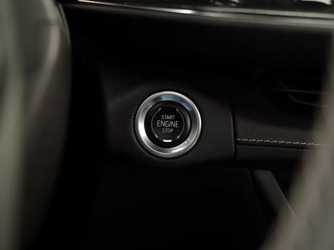 Used 2023 Buick Envision Essence w/ Sport Touring Package image 18