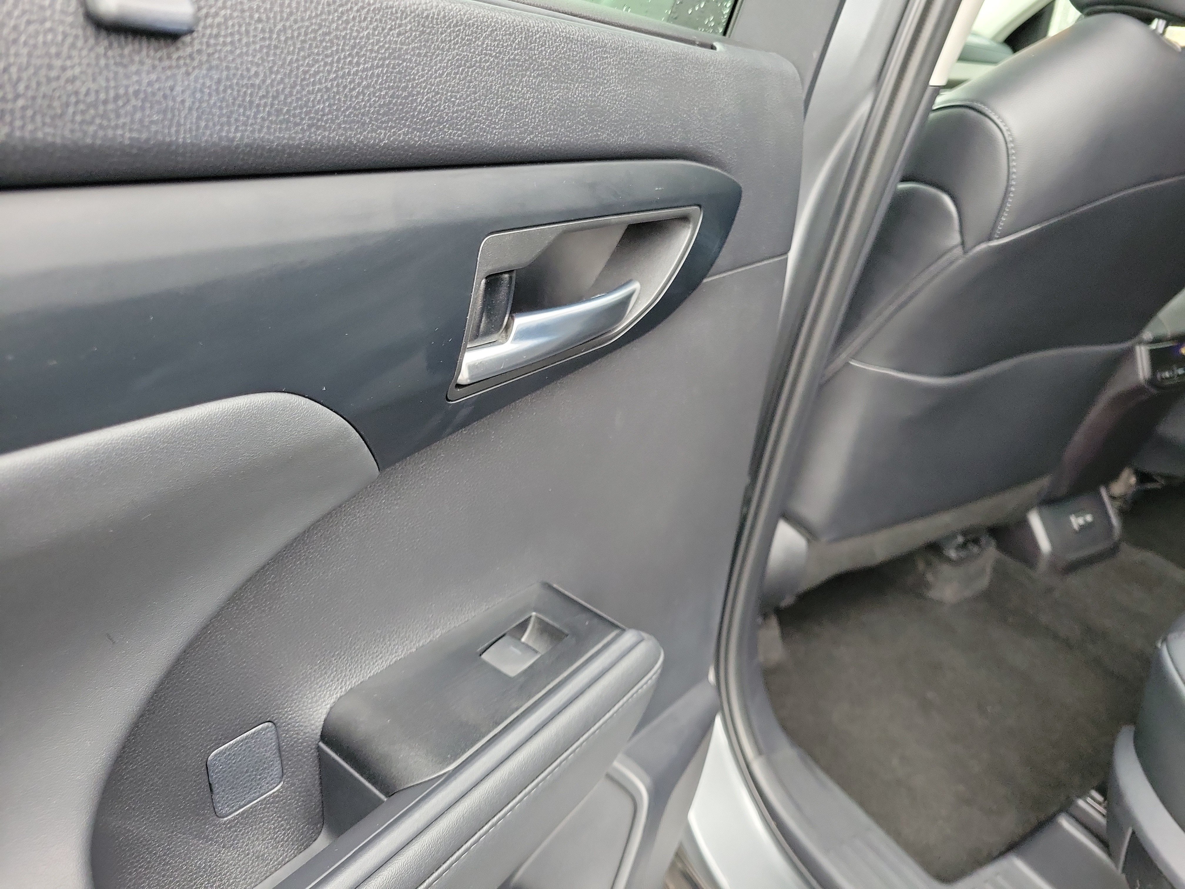 Used 2026 Toyota Highlander XLE AWD/4WD image 13