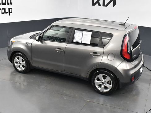 Used 2018 Kia Soul image 12