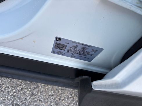 Used 2025 Buick Envista Preferred image 29