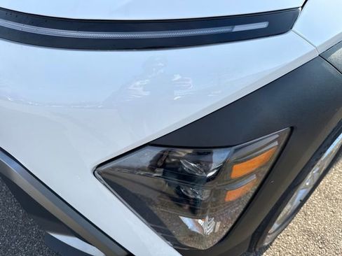 New 2026 Hyundai Kona SE image 14