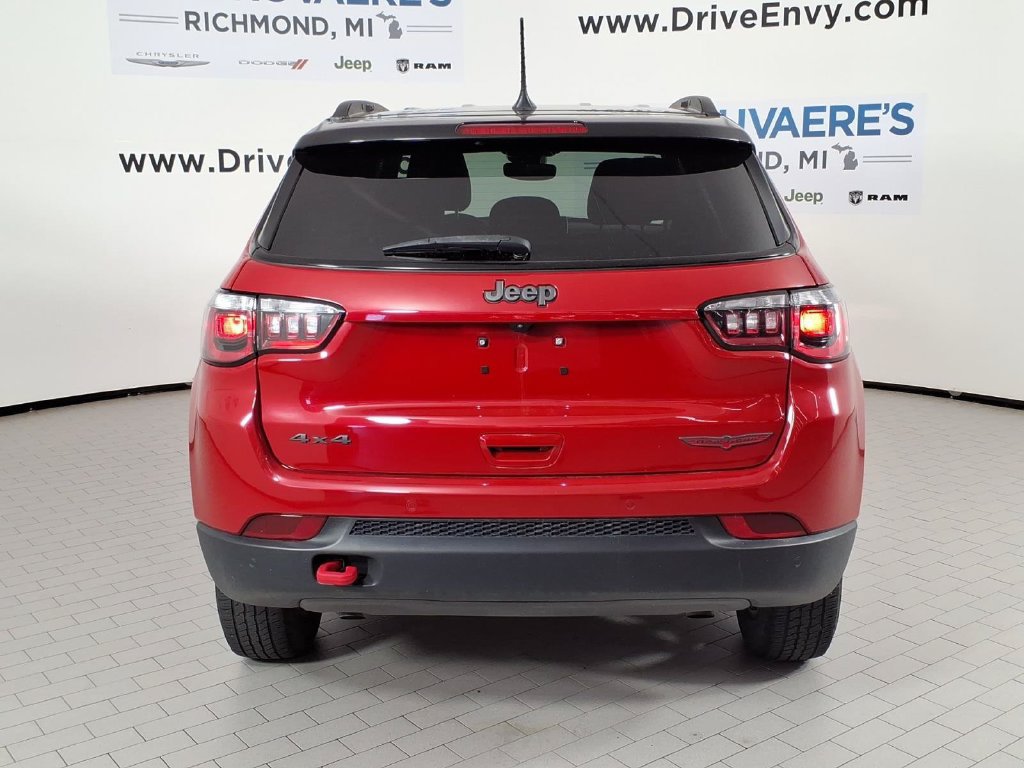 Used 2023 Jeep Compass Trailhawk AWD/4WD image 5