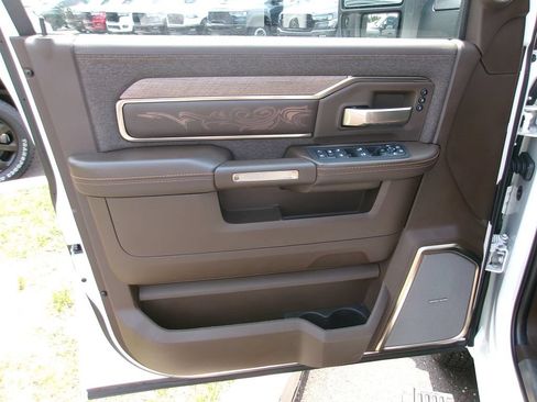 Certified 2025 RAM 3500 Longhorn AWD/4WD image 6