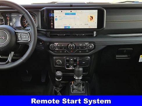 New 2025 Jeep Gladiator Sport image 11