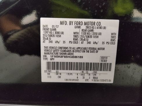 Used 2017 Ford Explorer Limited w/ Equipment Group 301A AWD/4WD image 33
