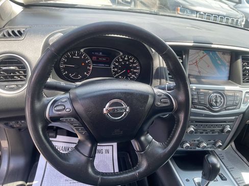 Used 2017 Nissan Pathfinder SL w/ SL Premium Package AWD/4WD image 15