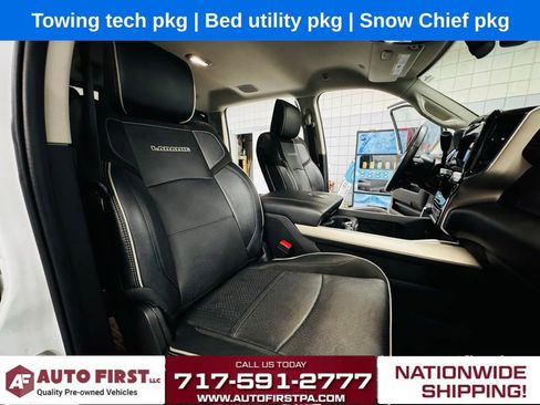 Used 2024 RAM 3500 Laramie w/ Towing Technology Group image 28