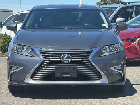 Used 2018 Lexus ES 350 w/ Accessory Package FWD image 10