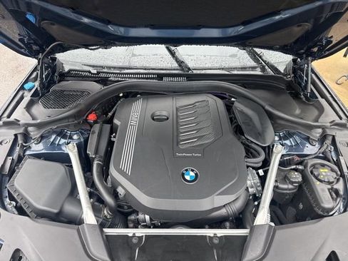 Used 2023 BMW 540i w/ Premium Package image 33