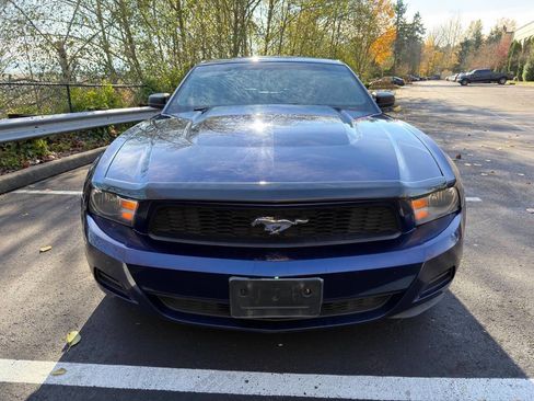 Used 2010 Ford Mustang Premium image 2