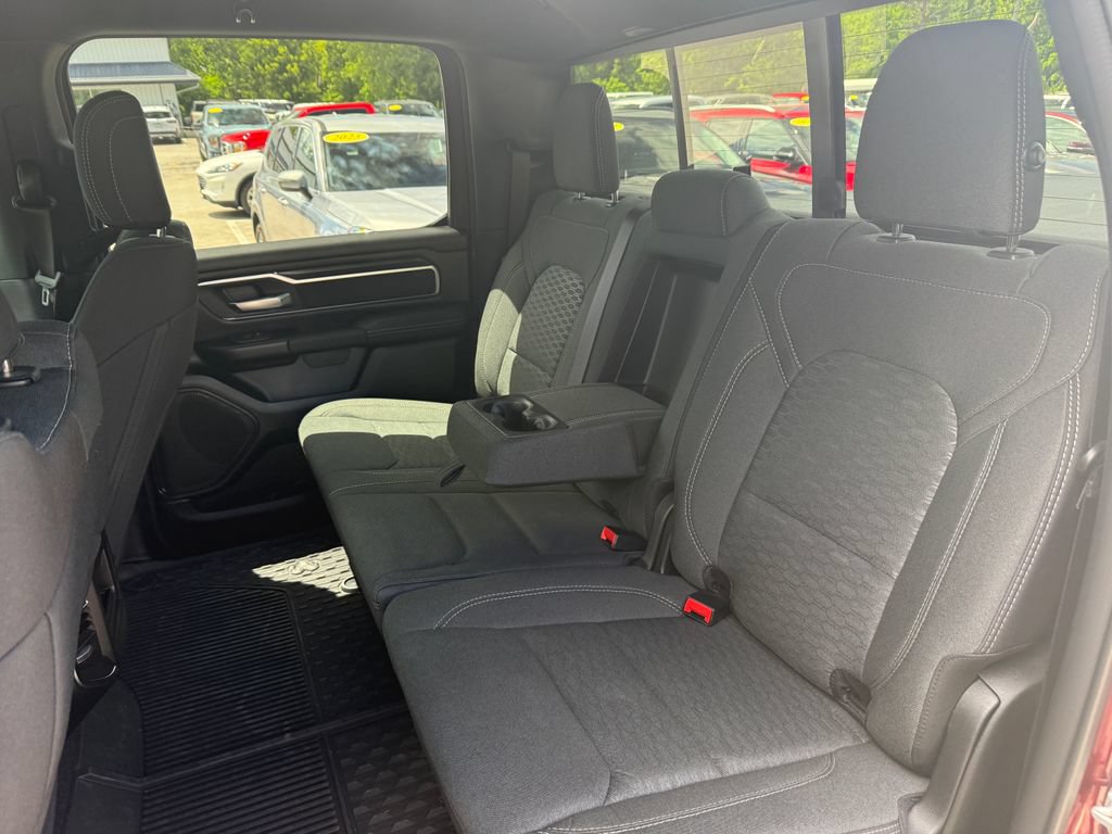 Used 2025 RAM 1500 Big Horn AWD/4WD image 38