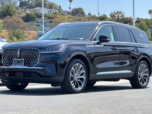 New 2025 Lincoln Aviator Reserve RWD image 7