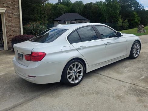 Used 2015 BMW 320i Sedan RWD image 5
