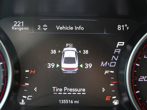 Used 2020 Dodge Charger SXT w/ Leather Interior Group RWD image 21