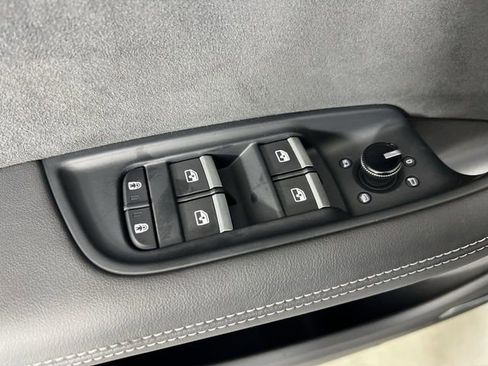 Used 2024 Audi SQ8 Premium Plus image 20