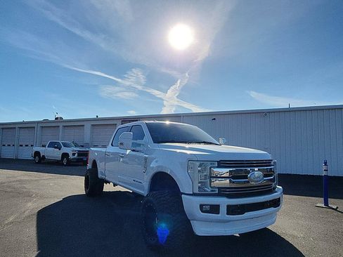 Used 2017 Ford F250 XLT image 7