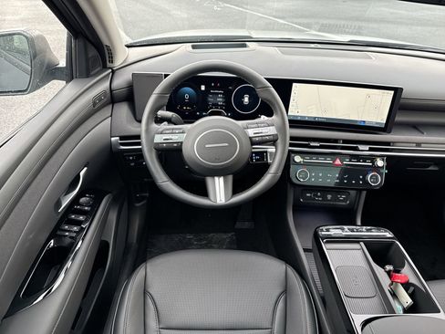 New 2026 Hyundai Tucson Limited image 17