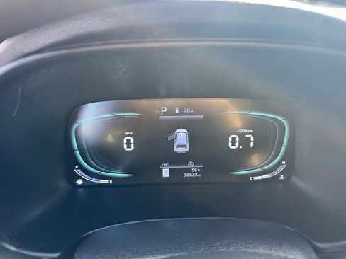 Used 2024 Kia Soul LX w/ Option Group 015 FWD image 16