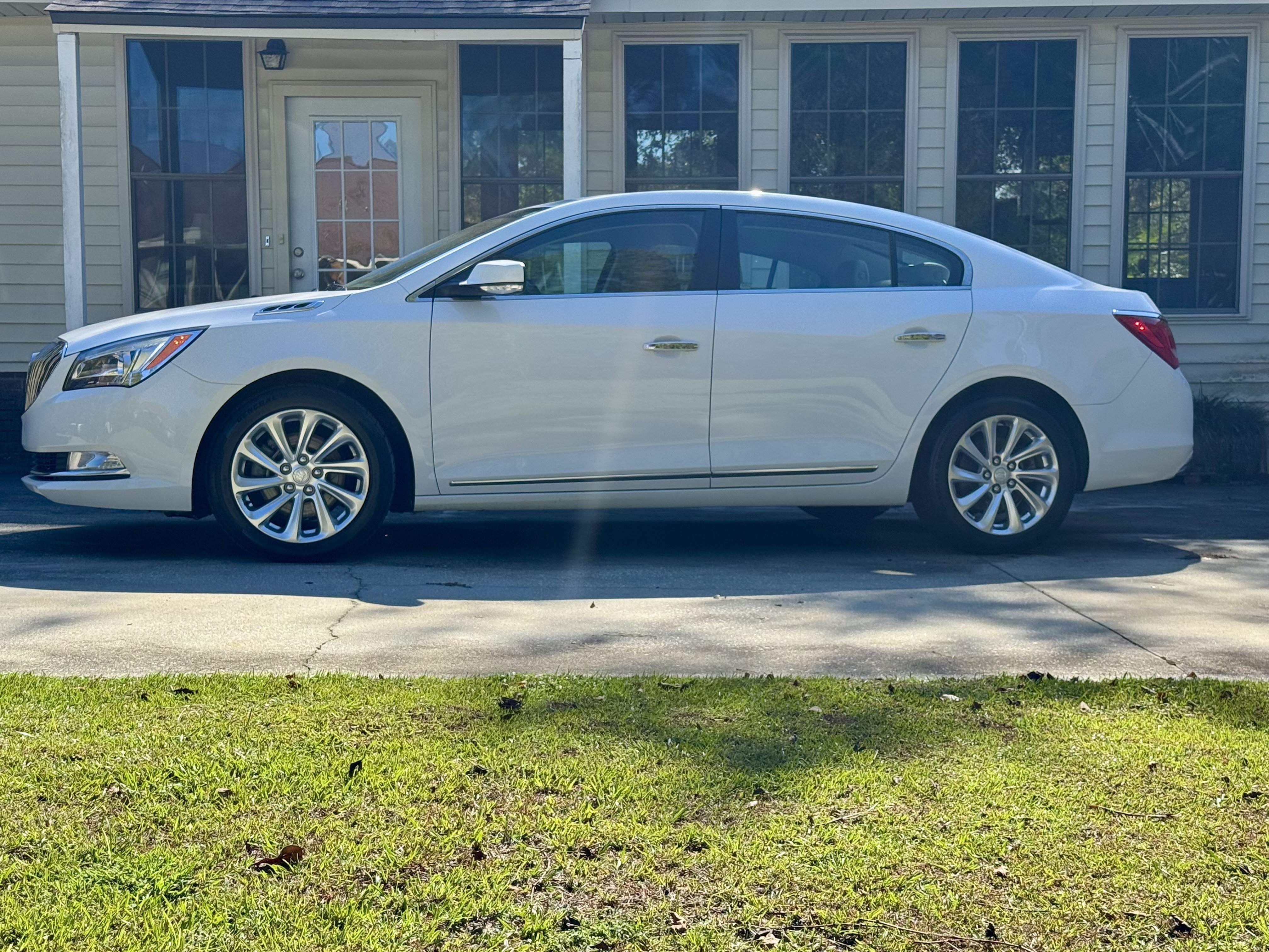 Used 2014 Buick LaCrosse Leather FWD image 5
