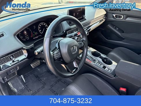 Used 2023 Honda Civic Sport image 17