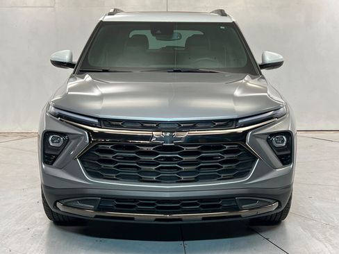 Used 2024 Chevrolet TrailBlazer ACTIV w/ Convenience Package FWD image 9