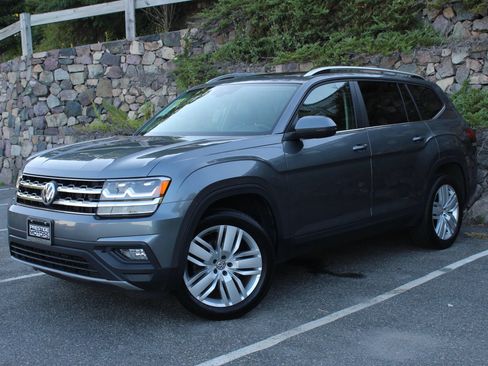 Used 2019 Volkswagen Atlas SE w/ Panoramic Sunroof Package AWD/4WD image 2