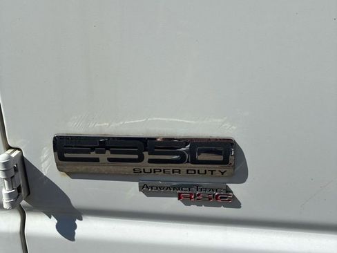 Used 2011 Ford E-350 and Econoline 350 Extended Super Duty w/ PWR Group image 10