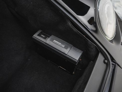 Used 1995 Porsche 911 Carrera RWD image 90