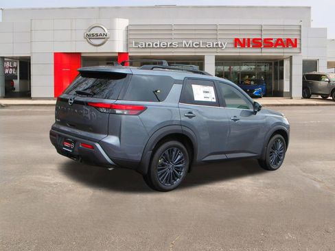 New 2026 Nissan Pathfinder SL w/ SL Premium Package image 3