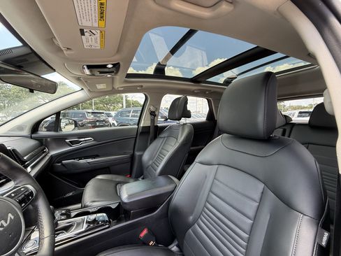 Used 2023 Kia Sportage SX FWD image 29