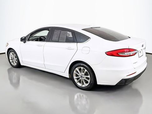 Used 2020 Ford Fusion SE image 6