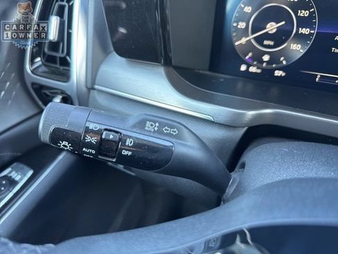 Used 2023 Kia Sorento SX AWD/4WD image 31