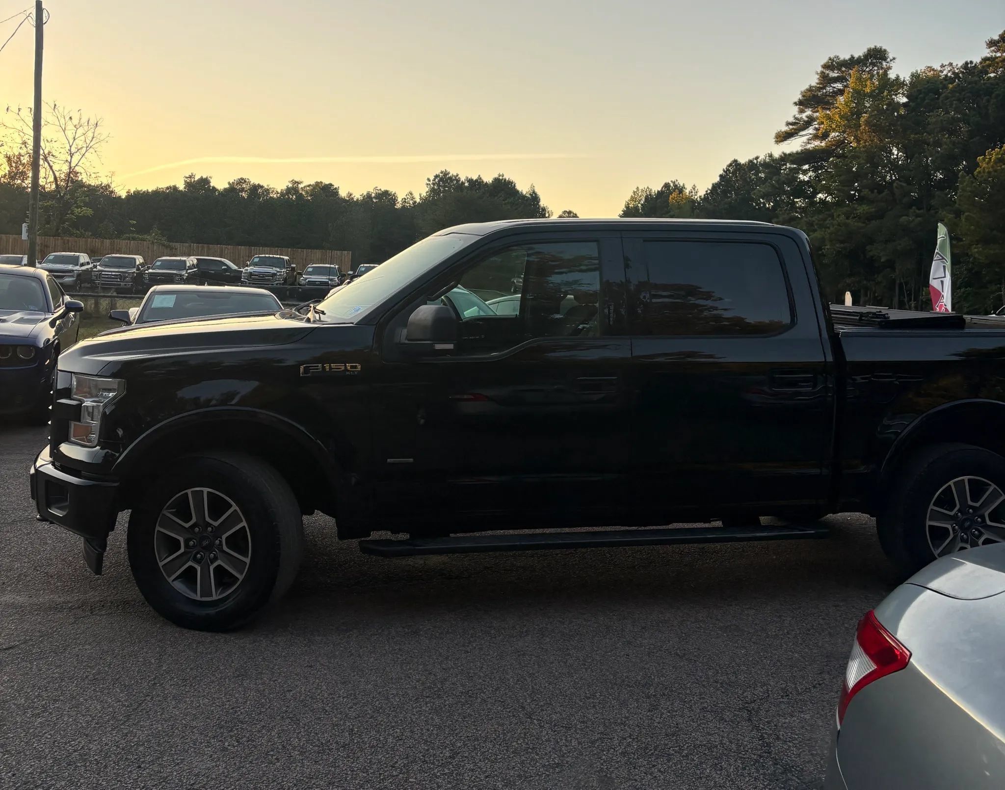Used 2017 Ford F150 XLT w/ Equipment Group 302A Luxury AWD/4WD image 2