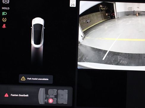 Used 2023 Tesla Model 3 Standard Range image 6