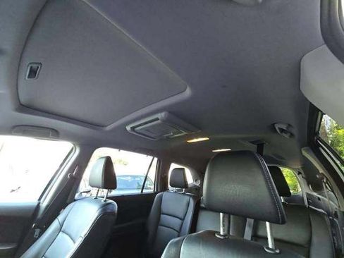 Used 2017 Honda Pilot Touring image 5