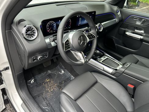 New 2026 Mercedes-Benz GLB 250 image 17