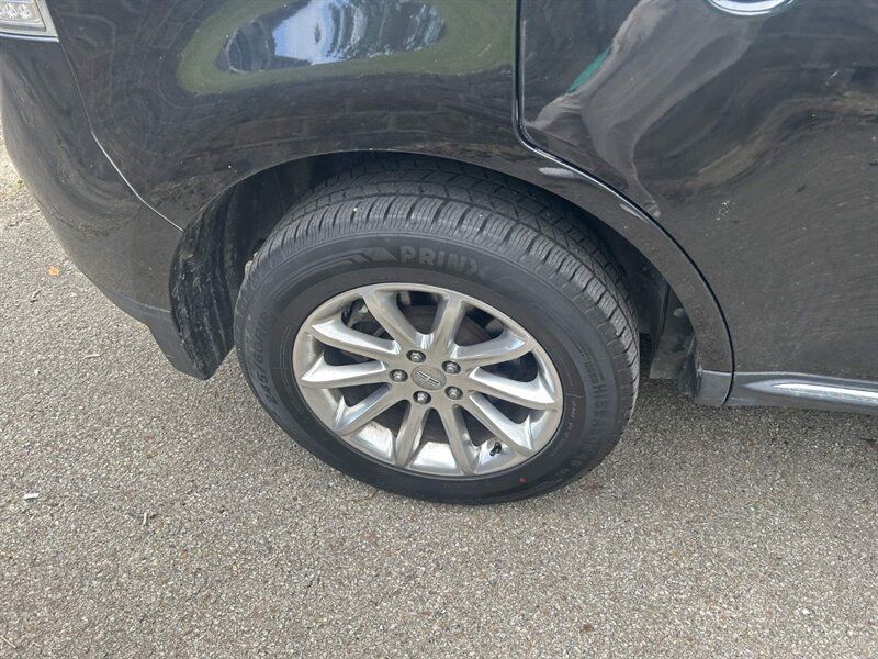 Used 2013 Lincoln MKX AWD image 21