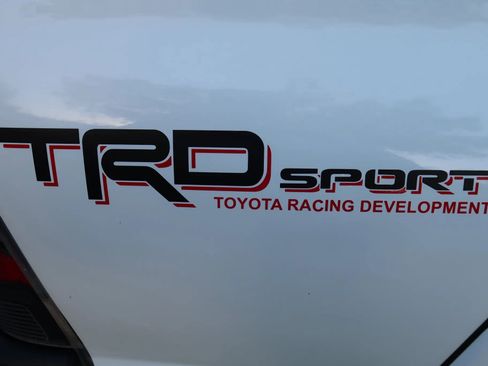 Used 2014 Toyota Tacoma Pickup 4D 6 ft image 14